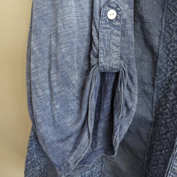 Solitaire Crochet button up - Picture 5 of 7